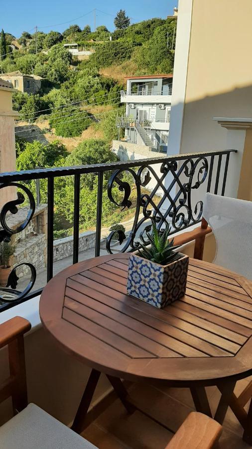 Agapi 'S Place Pylos Exterior photo